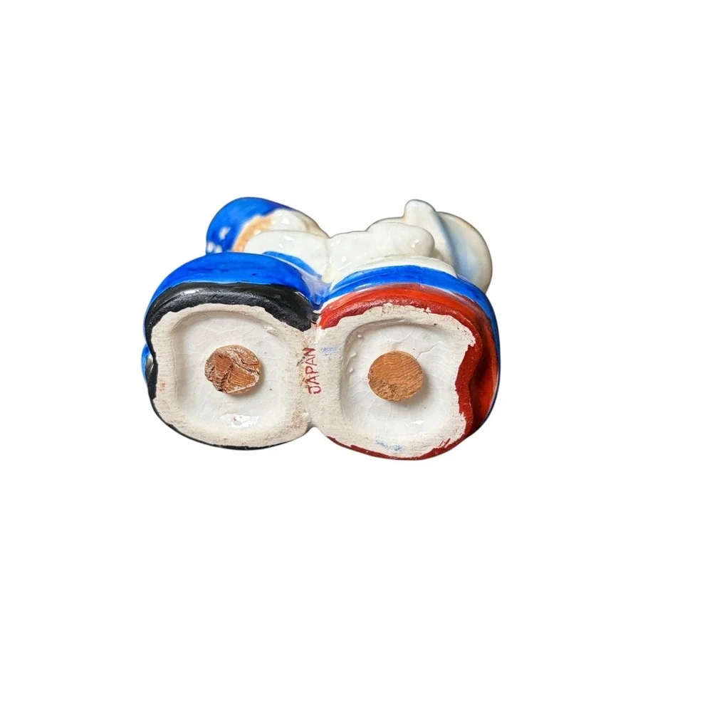 Vintage Japan Dutch‎ Couple Kissing Salt Pepper Shakers Blue White Ceramic Set